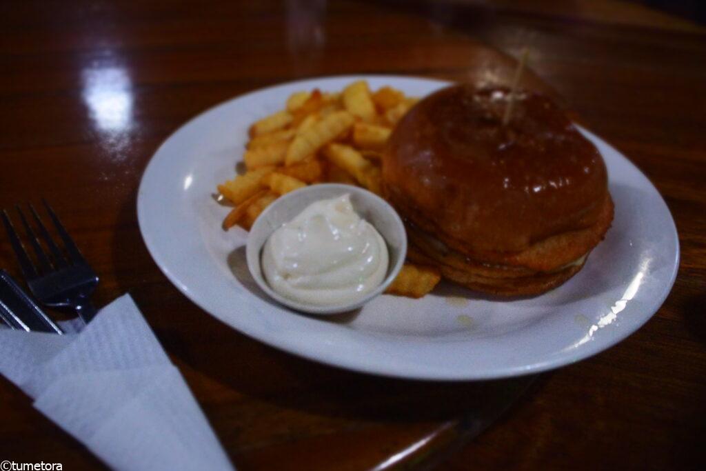 チキンバーガー