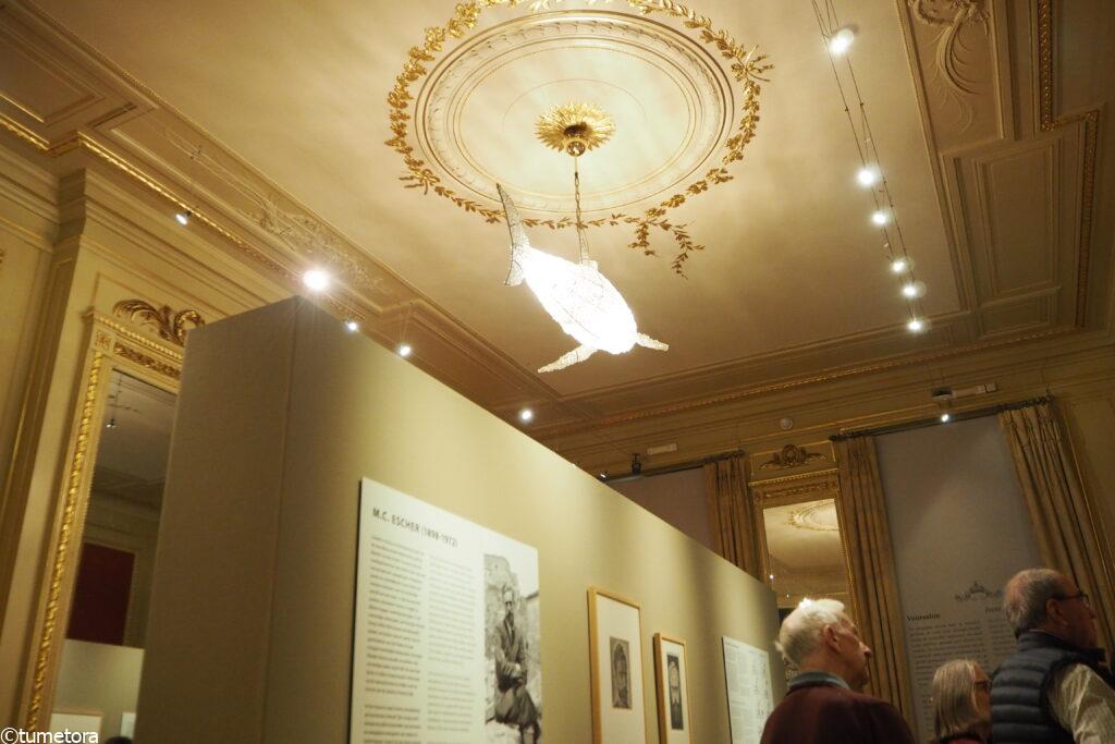 エッシャー美術館入ってすぐの部屋