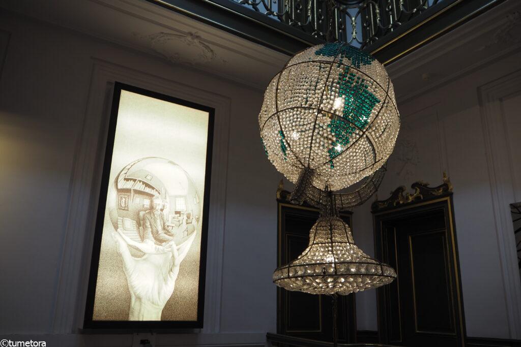 エッシャー美術館のシャンデリア2