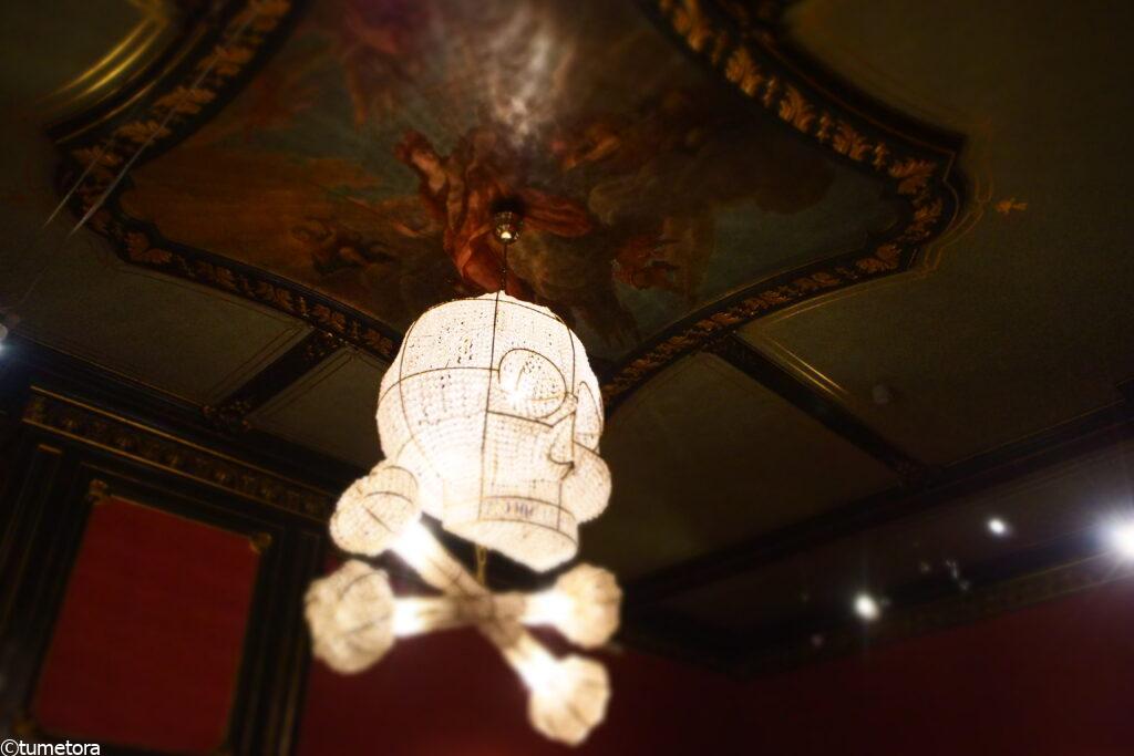 エッシャー美術館のシャンデリア3