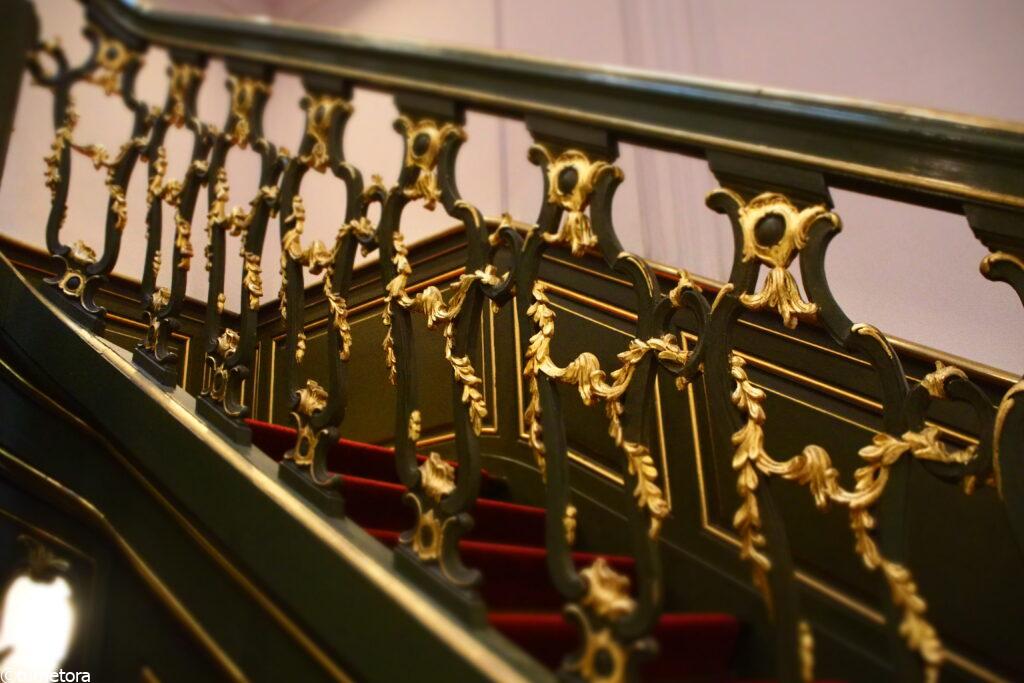 エッシャ―インヘットパレスの階段