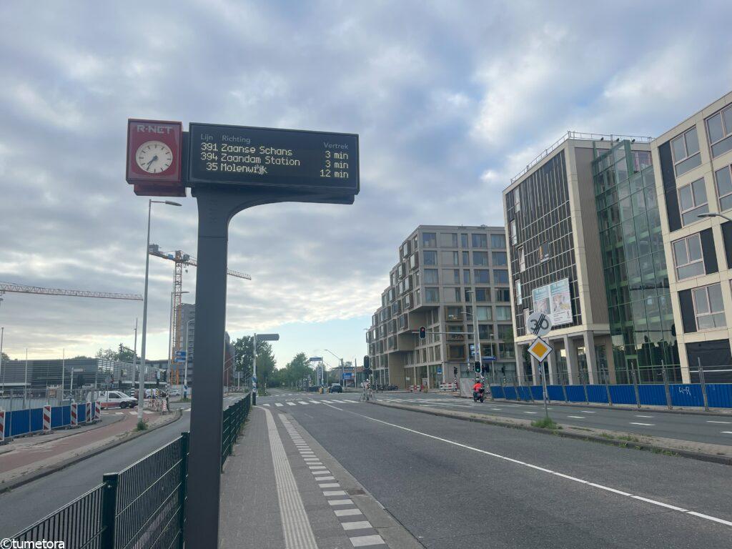 ザーンダムのバス停