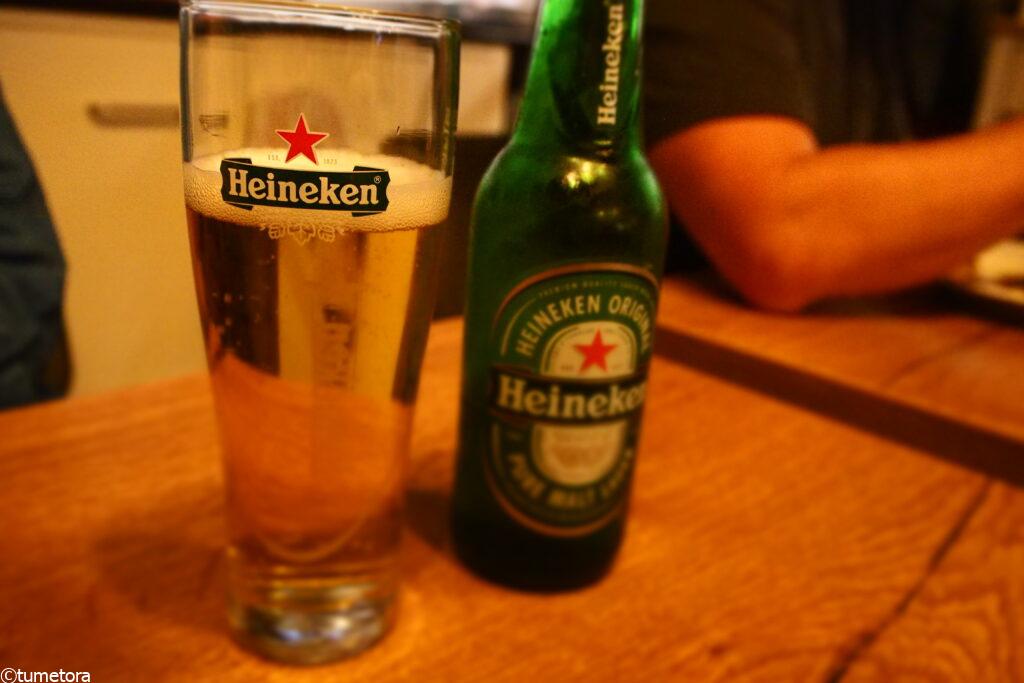 Hollands Hap Hmm Restaurantで頼んだハイネケン