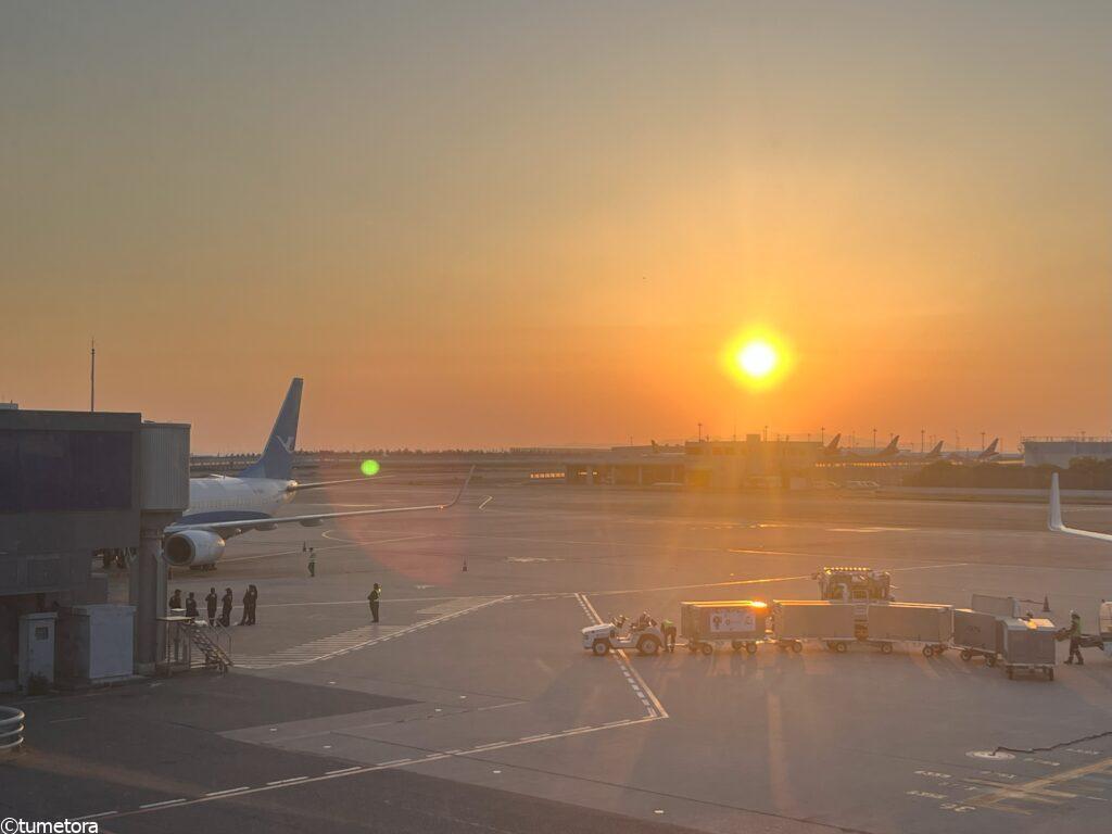 関西空港からの夕日