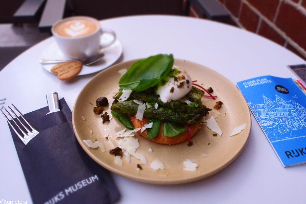 アムステルダム国立美術館のカフェ1