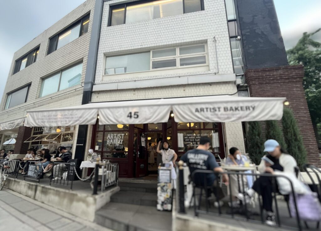 翌朝も楽しめる!行列ができる安国マストバイ絶品パン