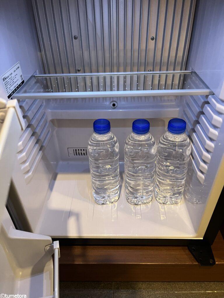 ホテル スカイパーク キングスタウンのデラックスツインのお水