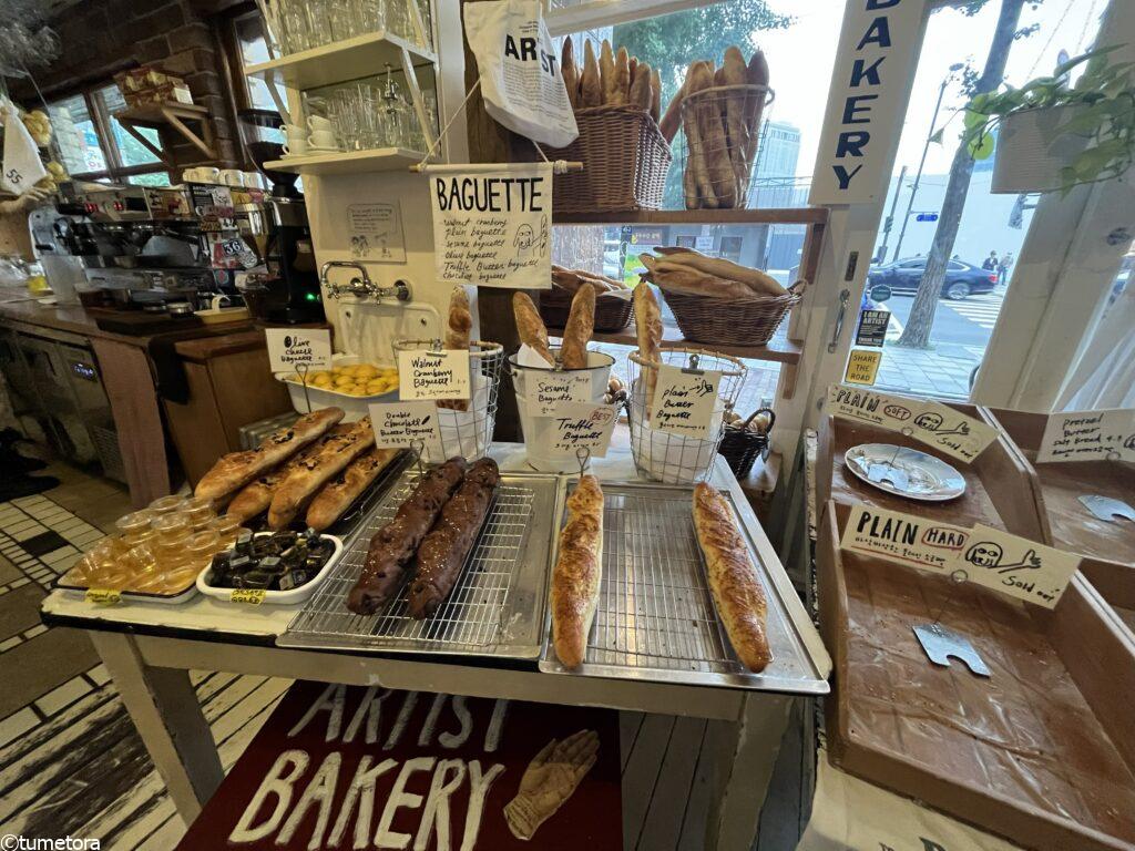 ARTIST BAKERY体験記:塩パンだけで10種類超えの絶品お土産