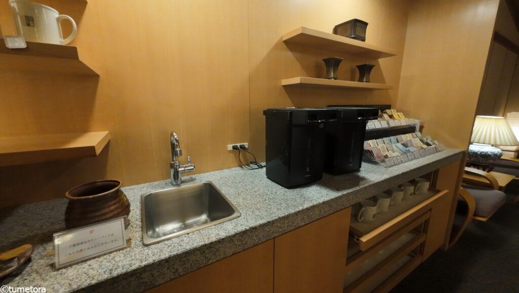 テラスラウンジのセルフサービス