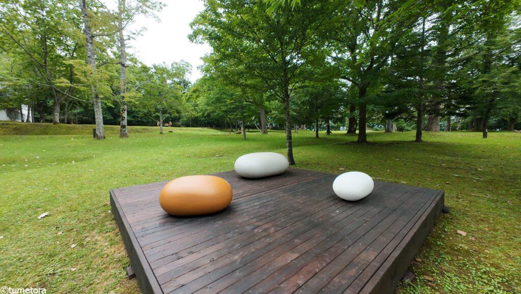 ホテルの広い庭2