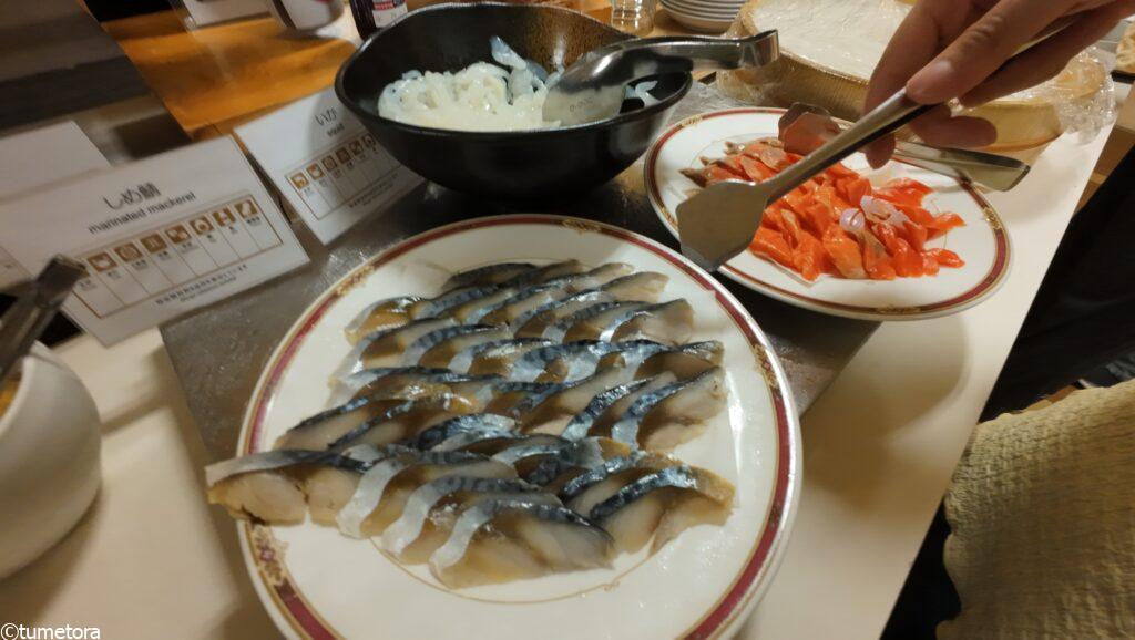 休暇村支笏湖の夜ビュッフェの海鮮丼コーナー1
