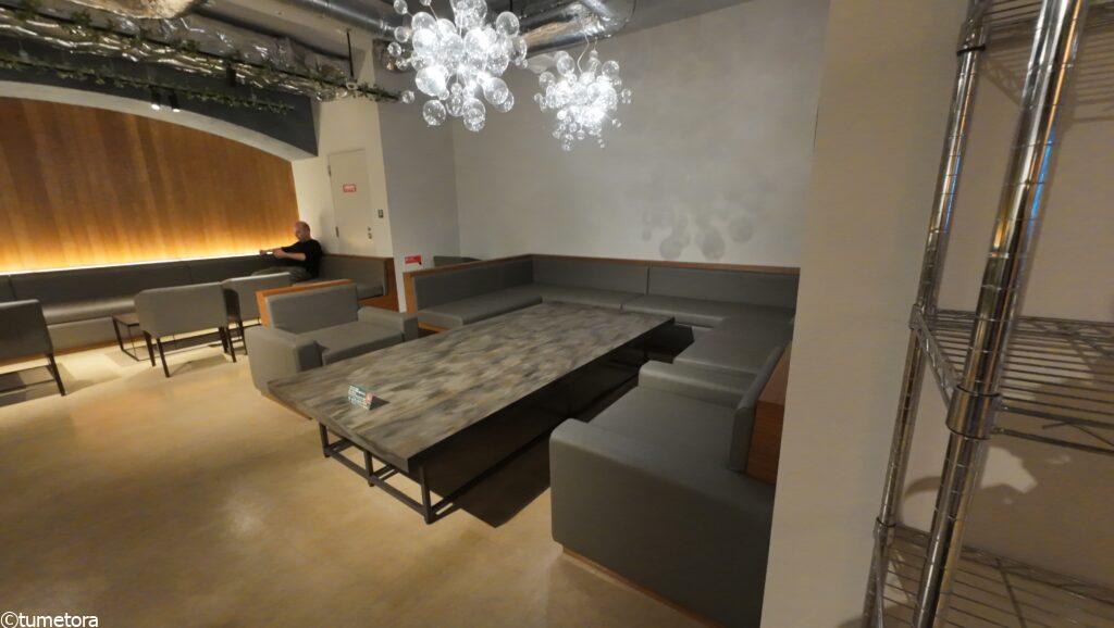 ガーデンズキャビンのラウンジ