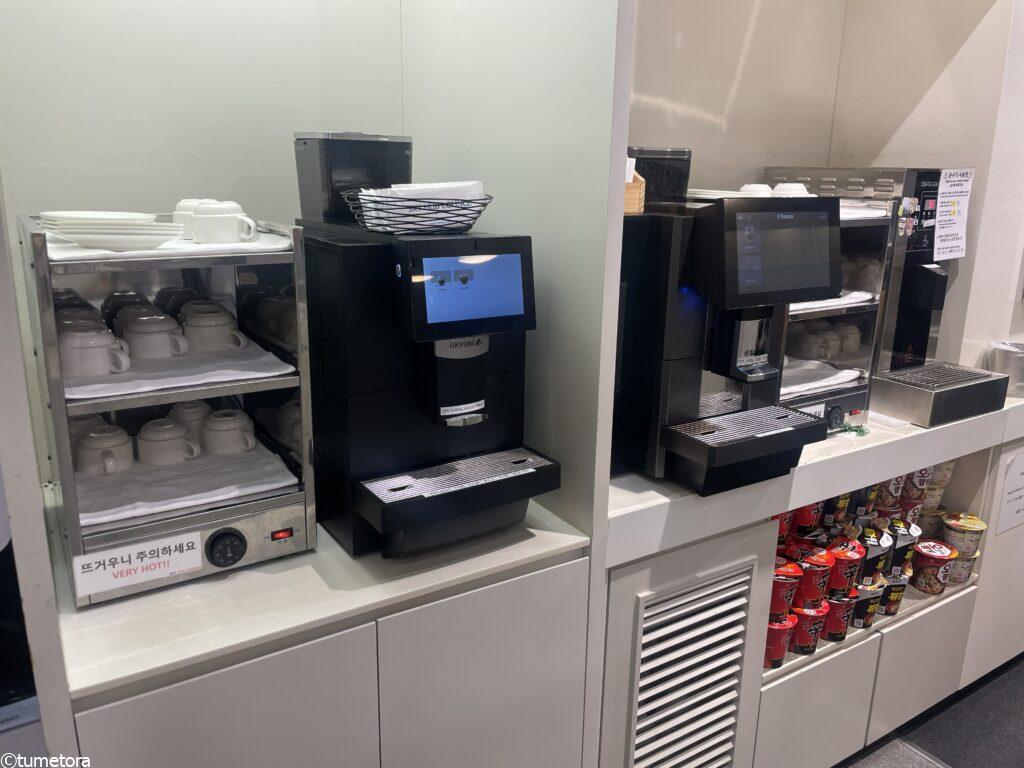 充実のホットミール&ドリンク1